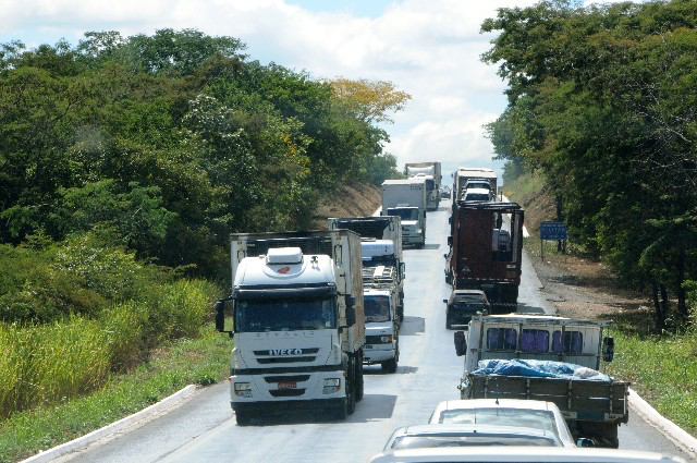 BR-251 tera obras em nove trechos do Norte de Minas nesta quarta-feira — foto 2