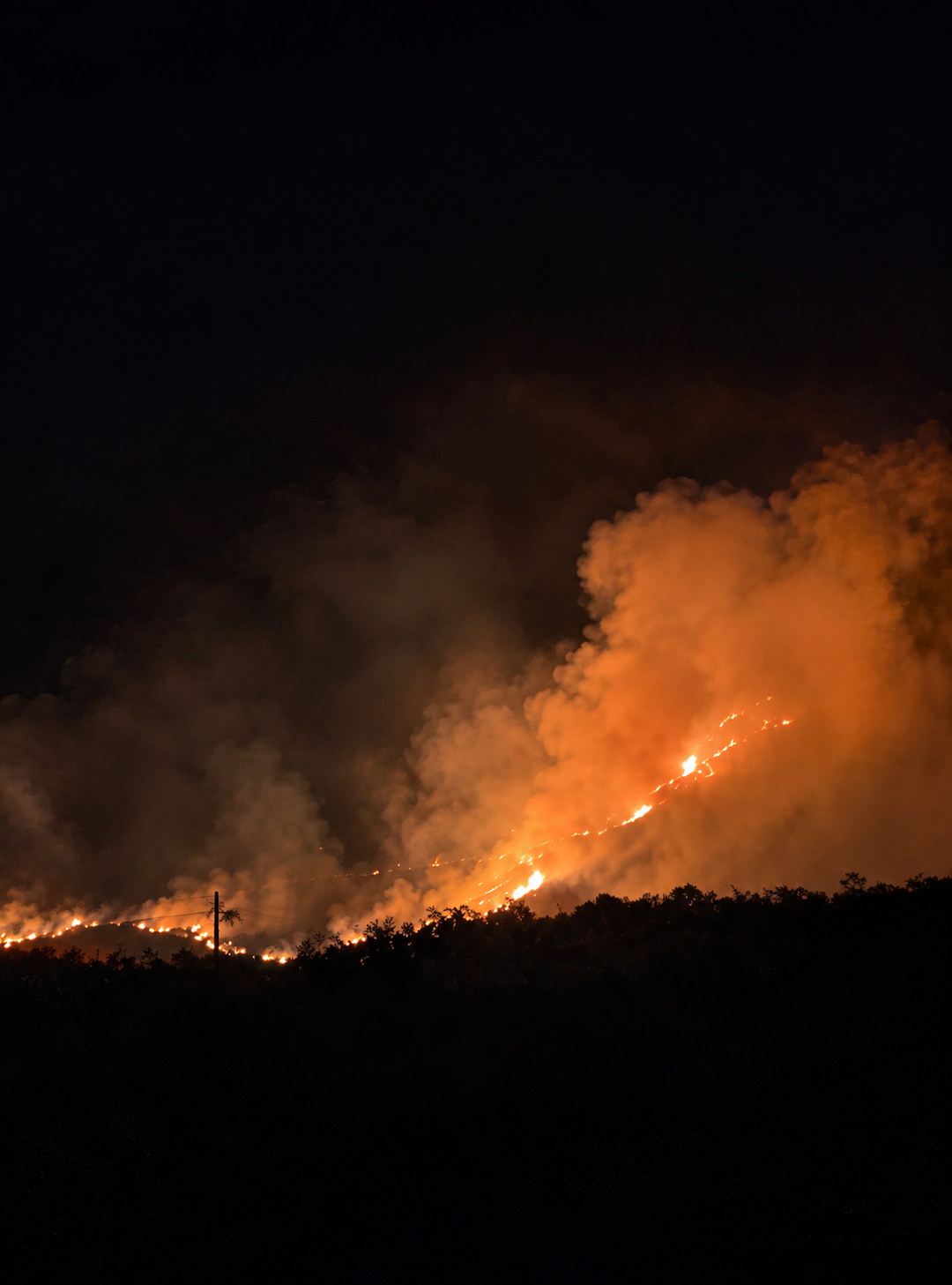 Incêndio na Serra Geral ganha grandes proporções no Norte de Minas — foto 2